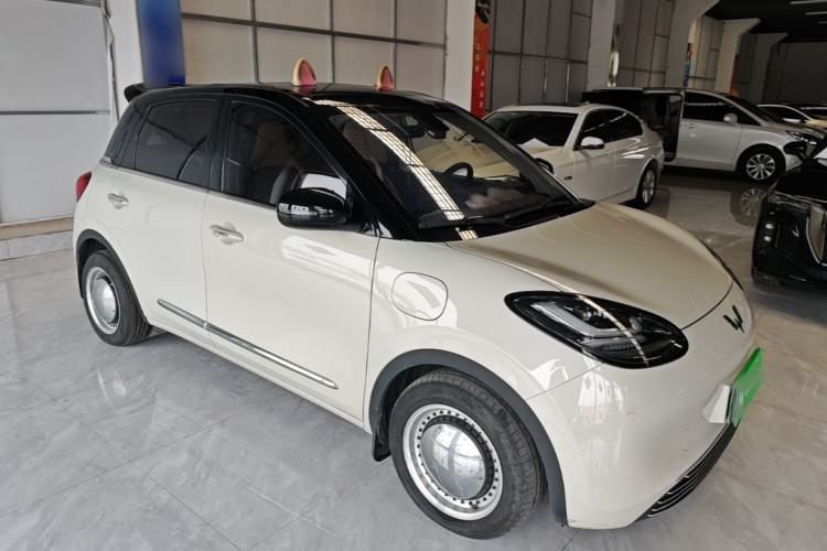 Used Wuling Bingo 2023 410 km Lingxi Deluxe Edition Front Right 45 Deg