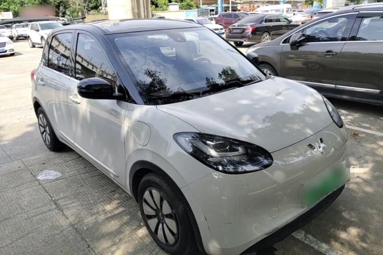 Used Wuling Bingo 2023 333 km Enjoyment Version Front Right 45 Deg