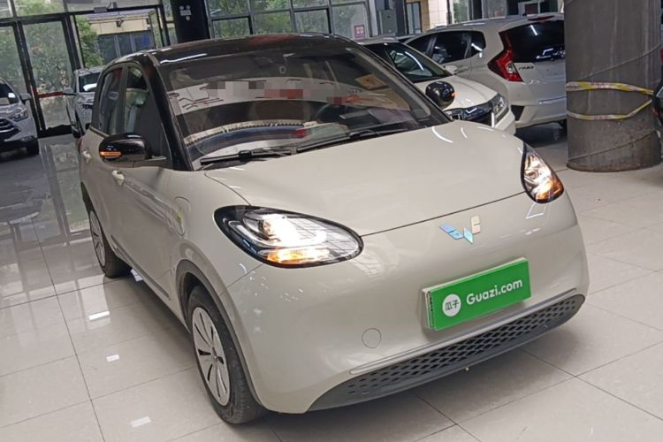 Used Wuling Bingo 2023 203km Light Edition Front Right 45 Deg