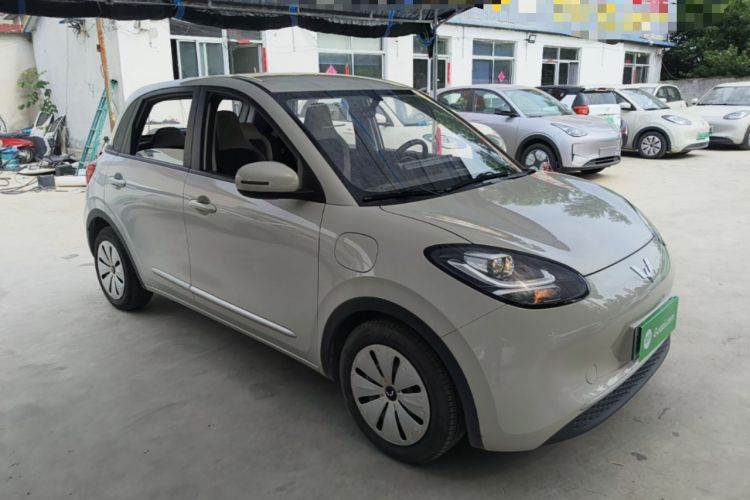 Used Wuling Bingo 2023 333 km Enjoyment Version Front Right 45 Deg