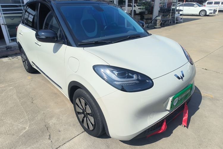 Used Wuling Bingo 2023 410 km Lingxi Deluxe Edition Front Right 45 Deg