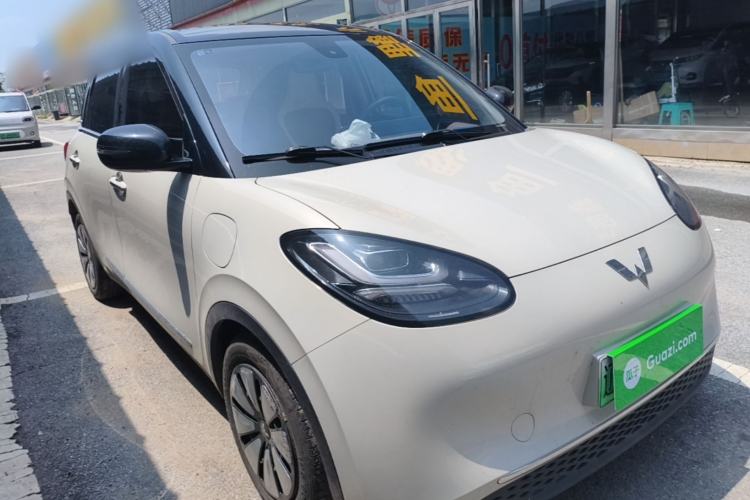 Used Wuling Bingo 2023 333 km Lingxi Connected Version Front Right 45 Deg