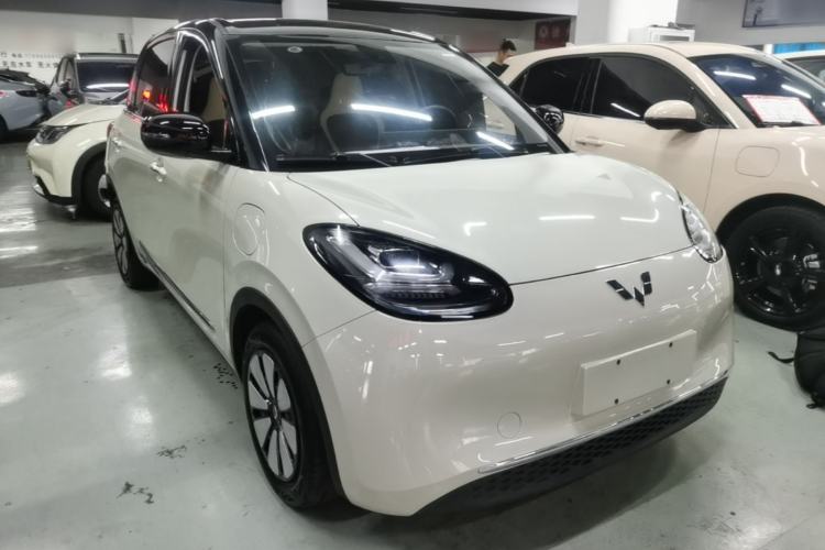 Used Wuling Bingo 2023 333 km Lingxi Connected+ Version Front Right 45 Deg