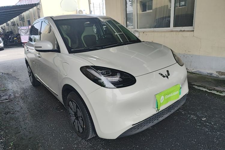 Used Wuling Bingo 2023 203km Comfort Edition Front Right 45 Deg