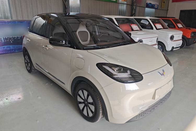 Used Wuling Bingo 2023 333km Enjoy+ Version Front Right 45 Deg