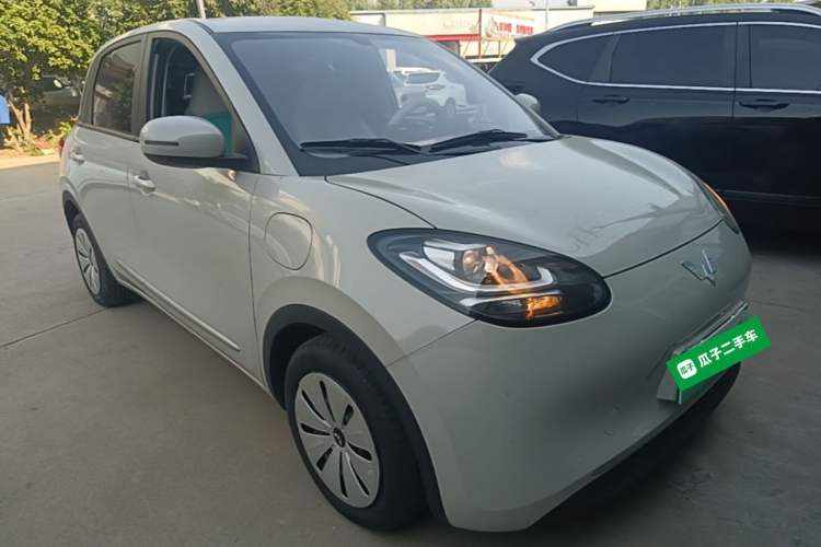 Used Wuling Bingo 2023 203km Light Edition Front Right 45 Deg