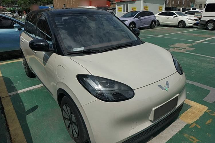 Used Wuling Bingo 2023 410 km Lingxi Deluxe Edition Front Right 45 Deg