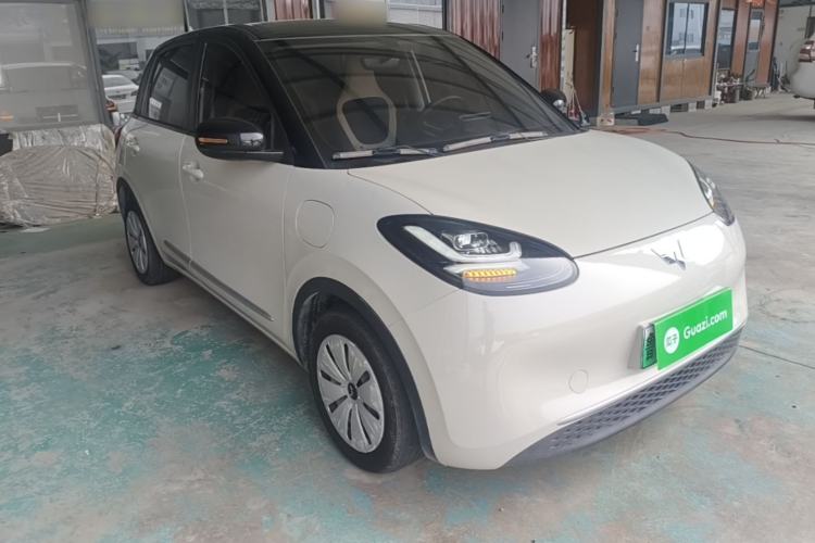 Used Wuling Bingo 2023 203km Light Edition Front Right 45 Deg