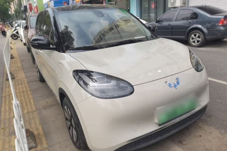 Used Wuling Bingo 2023 333 km Enjoyment Version Front Right 45 Deg