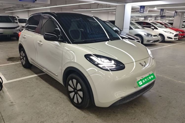 Used Wuling Bingo 2023 333 km Lingxi Connected Version Front Right 45 Deg