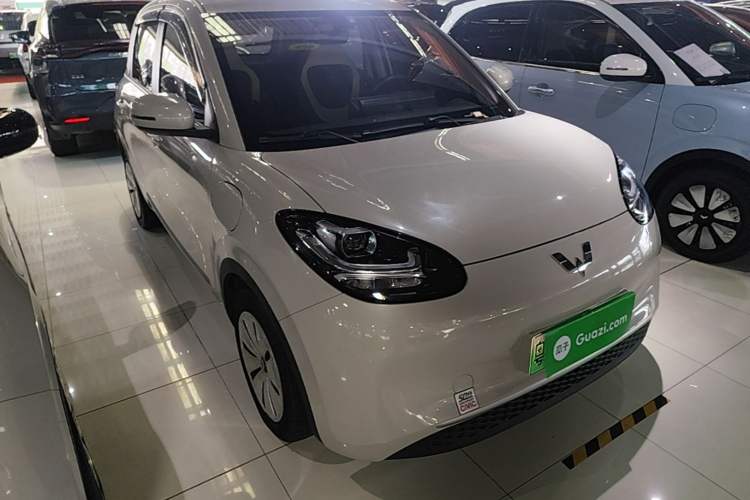Used Wuling Bingo 2023 333 km Fast-Share Version Front Right 45 Deg