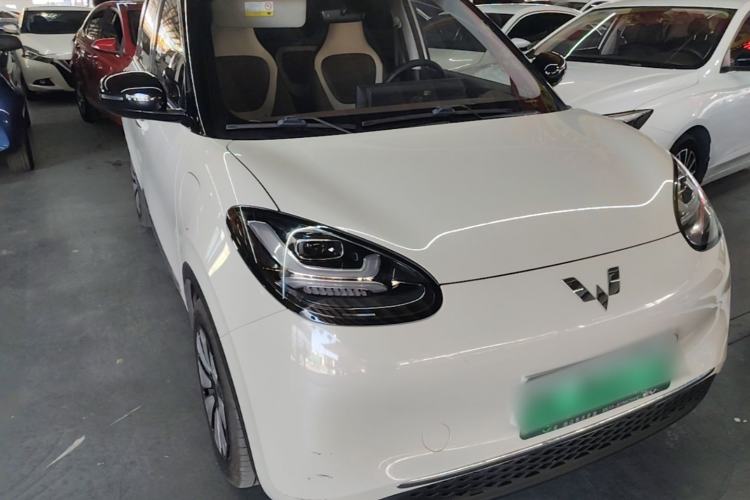Used Wuling Bingo 2023 203km Comfort Edition Front Right 45 Deg