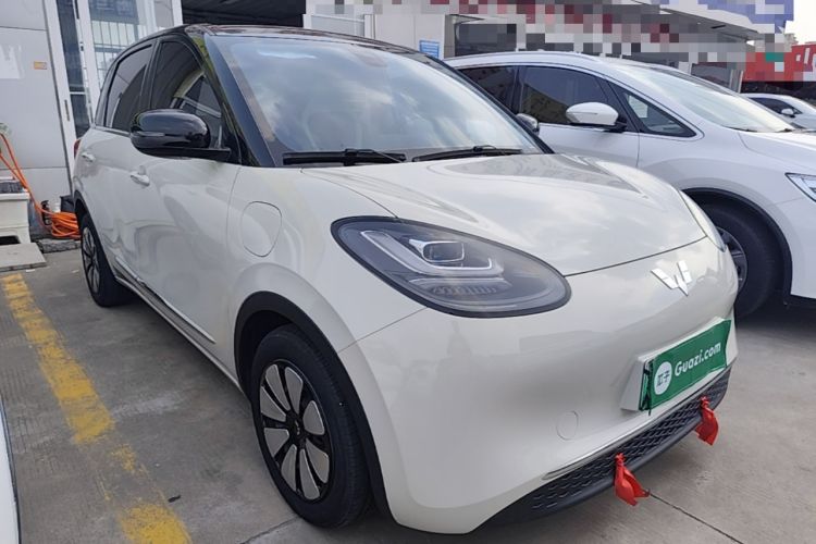 Used Wuling Bingo 2023 410 km Lingxi Deluxe Edition Front Right 45 Deg