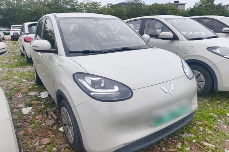 Used Wuling Bingo 2023 333 km Fast-Share Version Front Right 45 Deg