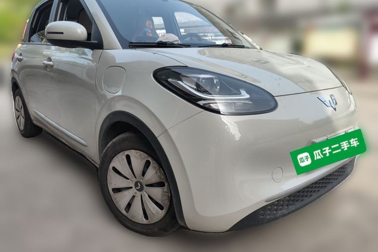 Used Wuling Bingo 2023 333 km Fast-Share Version Front Right 45 Deg