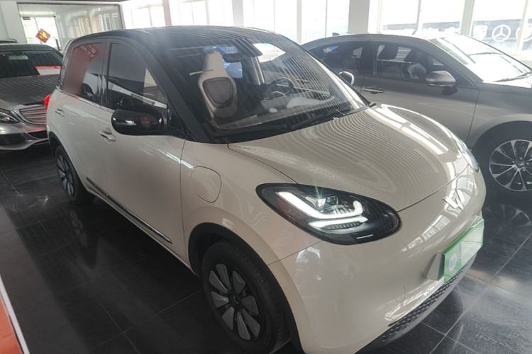 Used Wuling Bingo 2023 410 km Lingxi Deluxe Edition Front Right 45 Deg