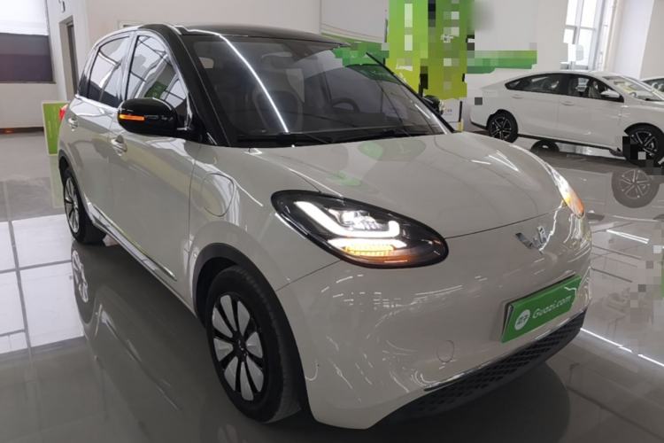 Used Wuling Bingo 2023 333 km Lingxi Connected Version Front Right 45 Deg