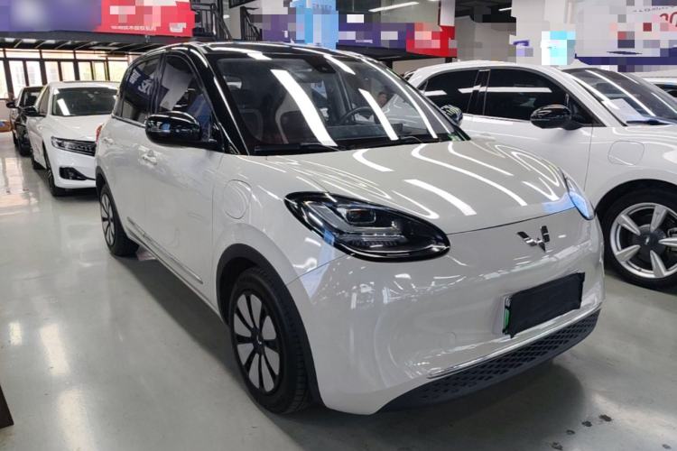 Used Wuling Bingo 2023 333 km Lingxi Connected Version Front Right 45 Deg