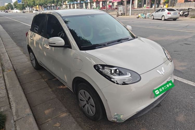 Used Wuling Bingo 2023 203km Light Edition Front Right 45 Deg