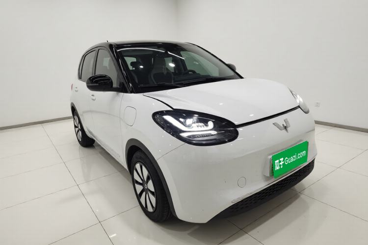 Used Wuling Bingo 2023 333 km Enjoyment Version Front Right 45 Deg