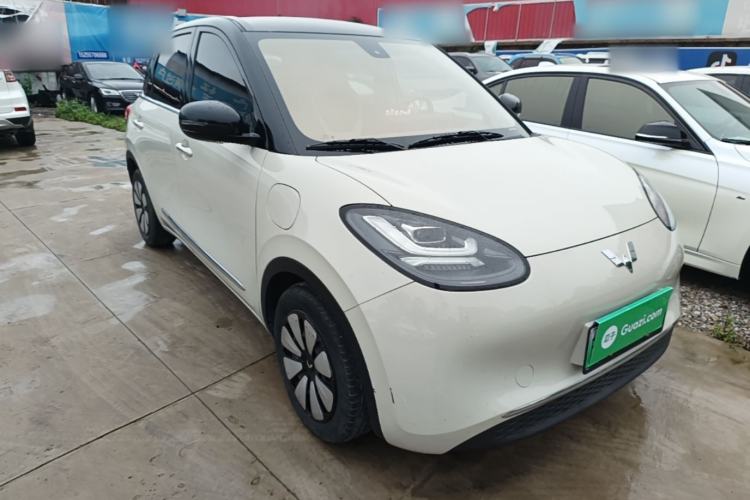 Used Wuling Bingo 2023 333 km Enjoyment Version Front Right 45 Deg