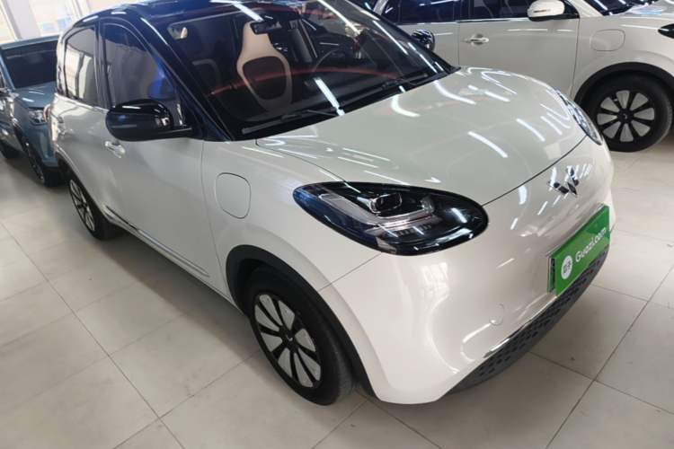 Used Wuling Bingo 2023 333 km Lingxi Connected+ Version Front Right 45 Deg