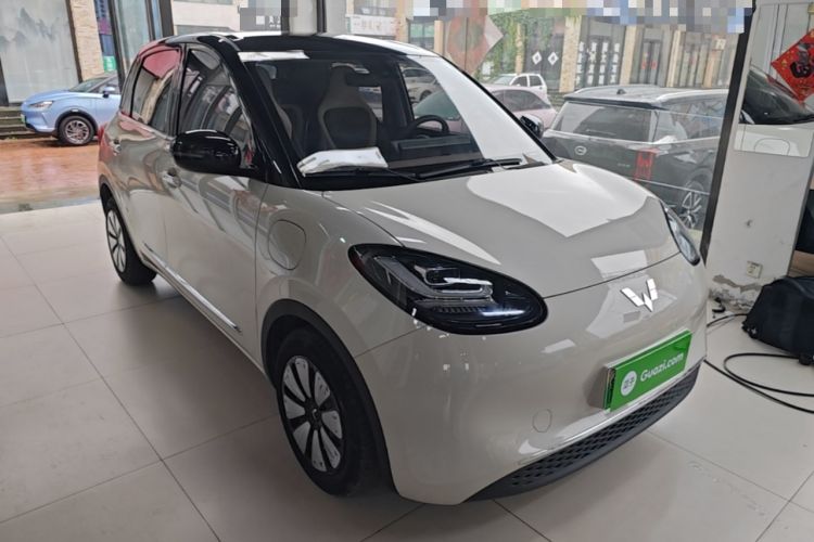 Used Wuling Bingo 2023 333km Enjoy+ Version Front Right 45 Deg