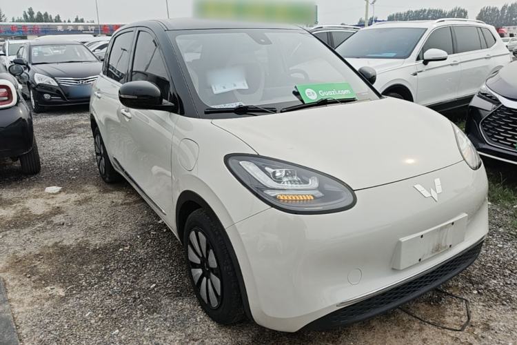 Used Wuling Bingo 2023 333 km Lingxi Connected Version Front Right 45 Deg