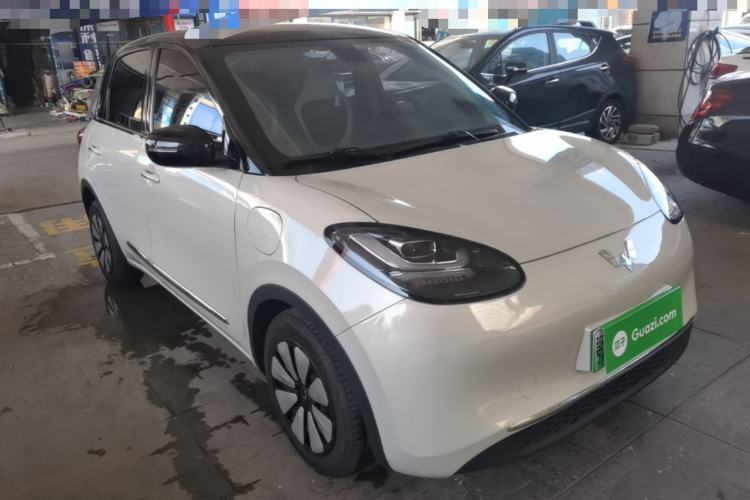 Used Wuling Bingo 2023 410 km Lingxi Deluxe Edition Front Right 45 Deg