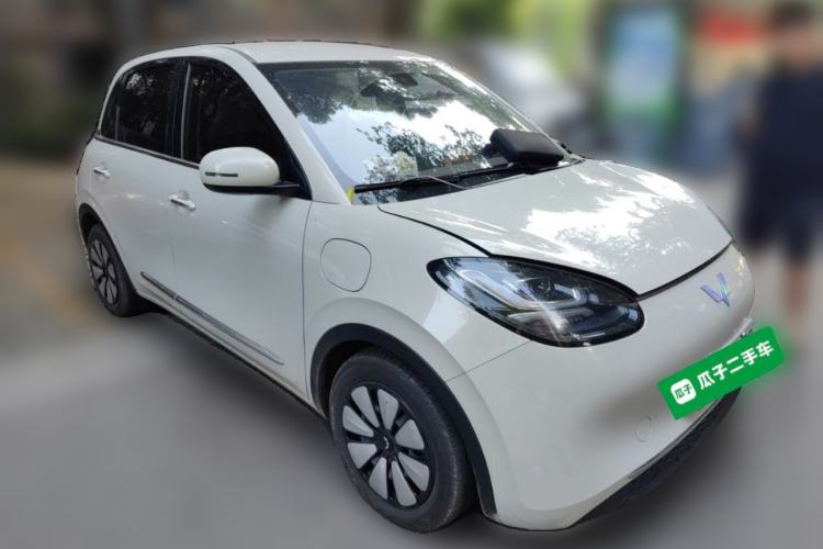 Used Wuling Bingo 2023 203km Comfort Edition Front Right 45 Deg