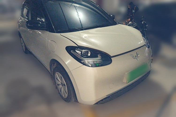 Used Wuling Bingo 2023 203km Light Edition Front Right 45 Deg