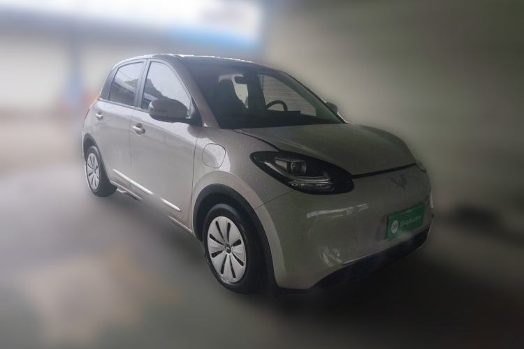 Used Wuling Bingo 2023 203km Light Edition Front Right 45 Deg