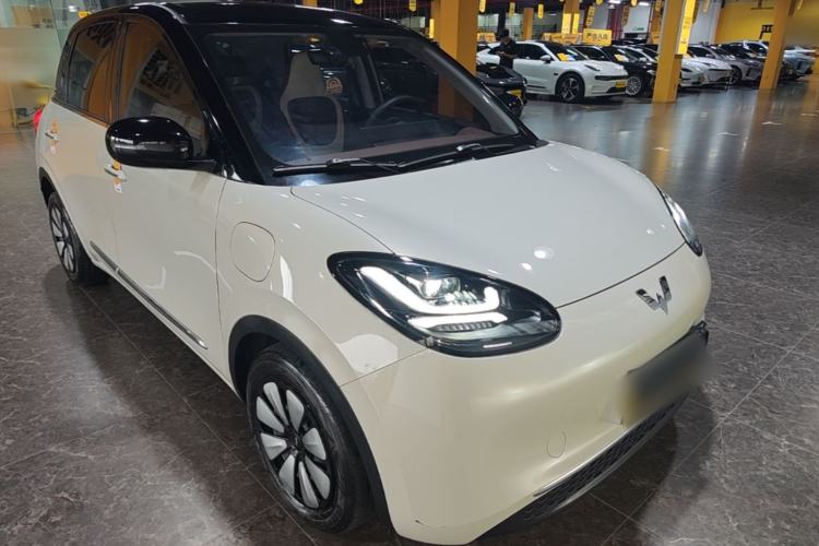 Used Wuling Bingo 2023 410 km Lingxi Deluxe Edition Front Right 45 Deg