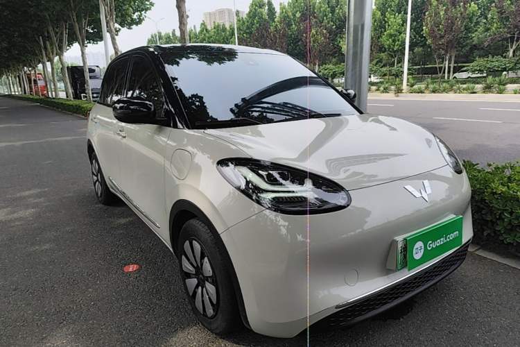 Used Wuling Bingo 2023 333 km Lingxi Connected+ Version Front Right 45 Deg