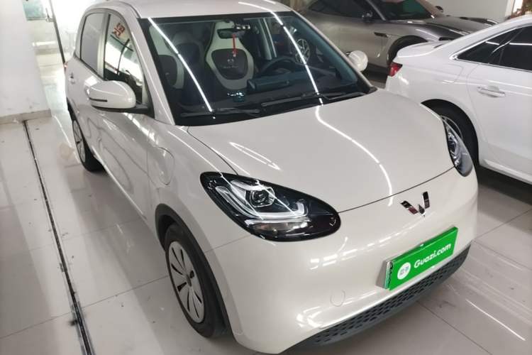 Used Wuling Bingo 2023 333 km Fast-Share Version Front Right 45 Deg