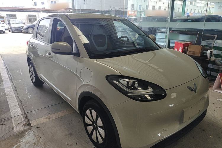 Used Wuling Bingo 2023 203km Light Edition Front Right 45 Deg