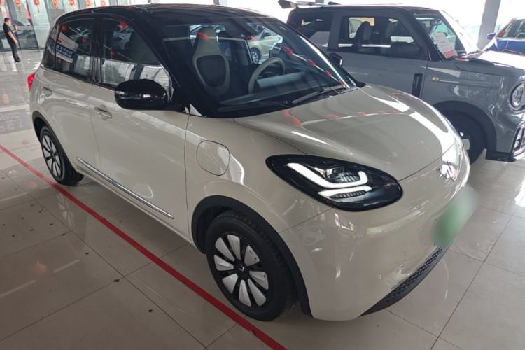 Used Wuling Bingo 2023 333 km Lingxi Connected+ Version Front Right 45 Deg