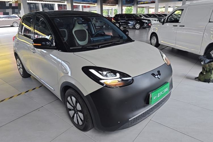 Used Wuling Bingo 2023 333km Enjoy+ Version Front Right 45 Deg