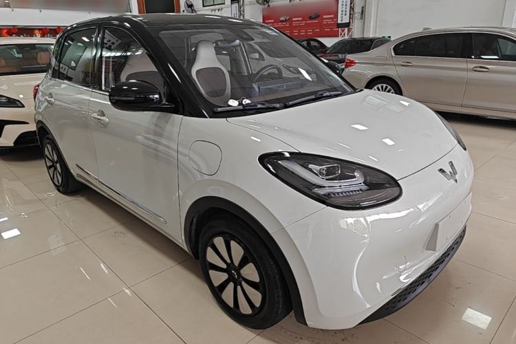 Used Wuling Bingo 2023 333 km Enjoyment Version Front Right 45 Deg