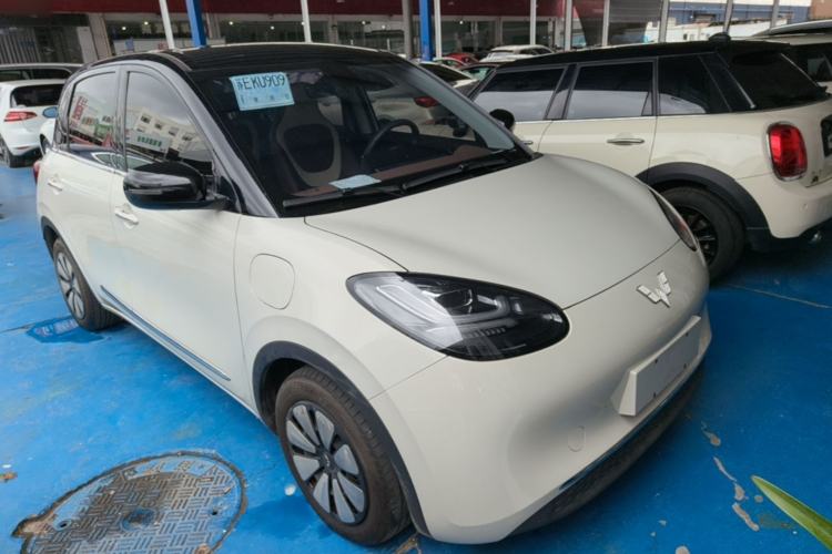 Used Wuling Bingo 2023 333 km Lingxi Connected Version Front Right 45 Deg