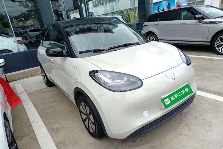 Used Wuling Bingo 2023 410 km Lingxi Deluxe Edition Front Right 45 Deg