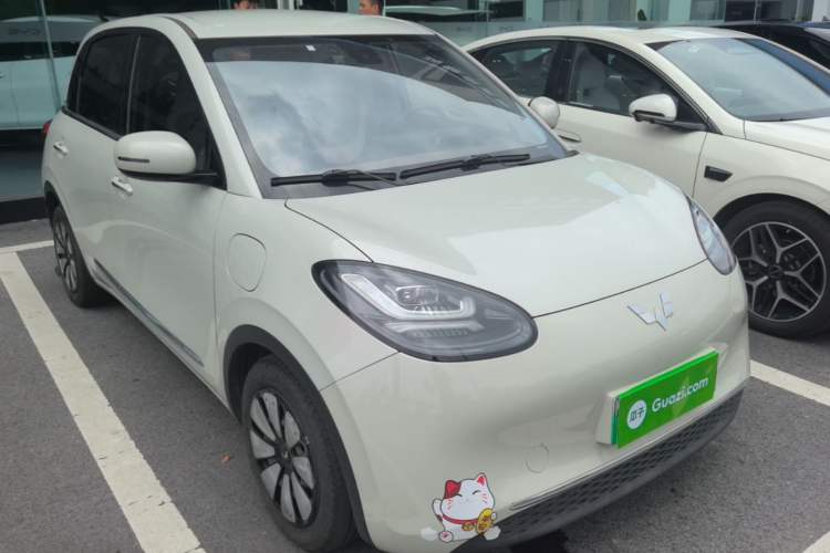 Used Wuling Bingo 2023 333 km Enjoyment Version Front Right 45 Deg