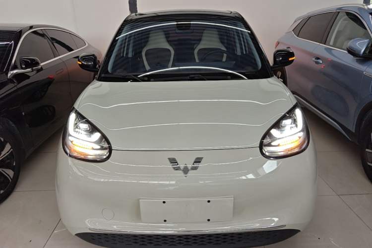 Used Wuling Bingo 2023 333 km Lingxi Connected Version Front