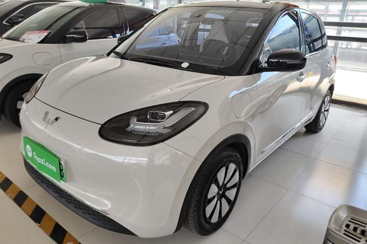 Used Wuling Bingo 2023 333 km Enjoyment Version Guazi used car, China used car export, Used car for sale, Used Wuling cars, Cheapest cars for sale, Electric vehicle, New energy car