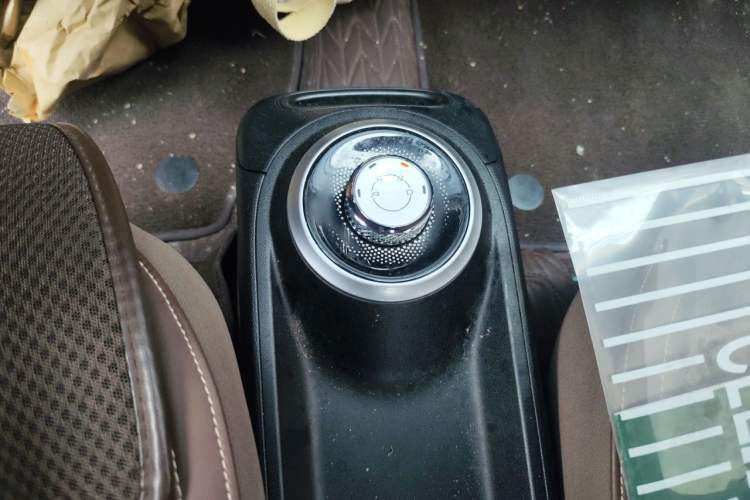 Used Wuling Bingo 2023 203km Comfort Edition Gear Lever