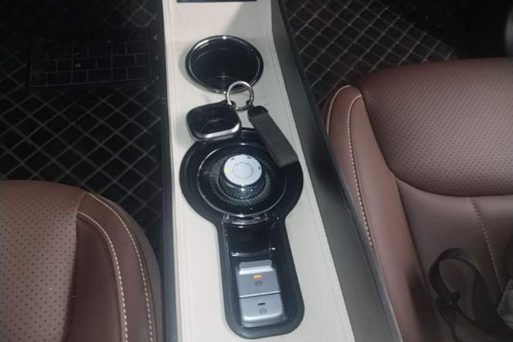 Used Wuling Bingo 2023 333 km Lingxi Connected+ Version Gear Lever