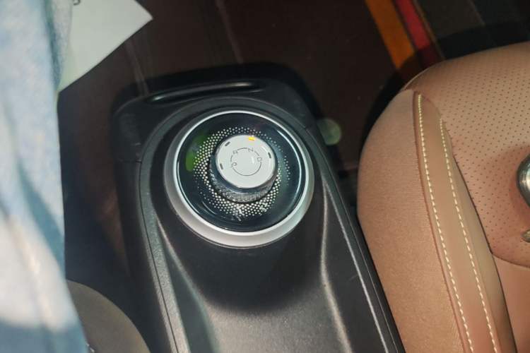 Used Wuling Bingo 2023 203km Comfort Edition Gear Lever