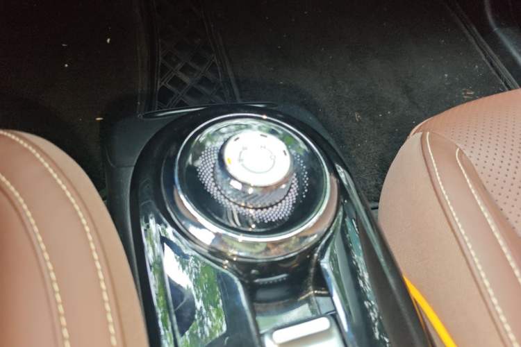 Used Wuling Bingo 2023 333 km Lingxi Connected Version Gear Lever