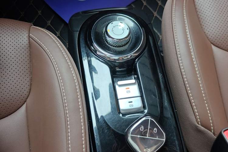 Used Wuling Bingo 2023 410 km Lingxi Deluxe Edition Gear Lever