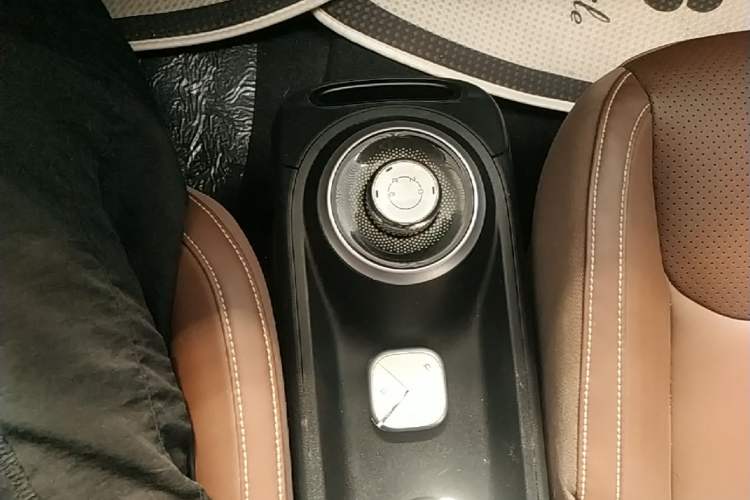 Used Wuling Bingo 2023 203km Comfort Edition Gear Lever